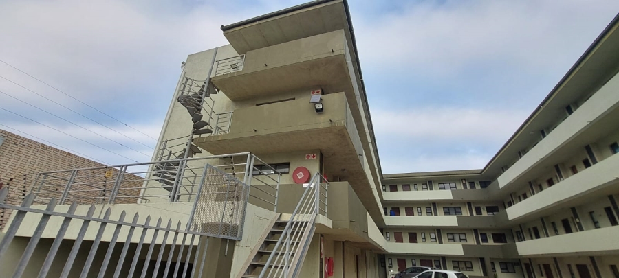 To Let 1 Bedroom Property for Rent in Ferreira Town Eastern Cape